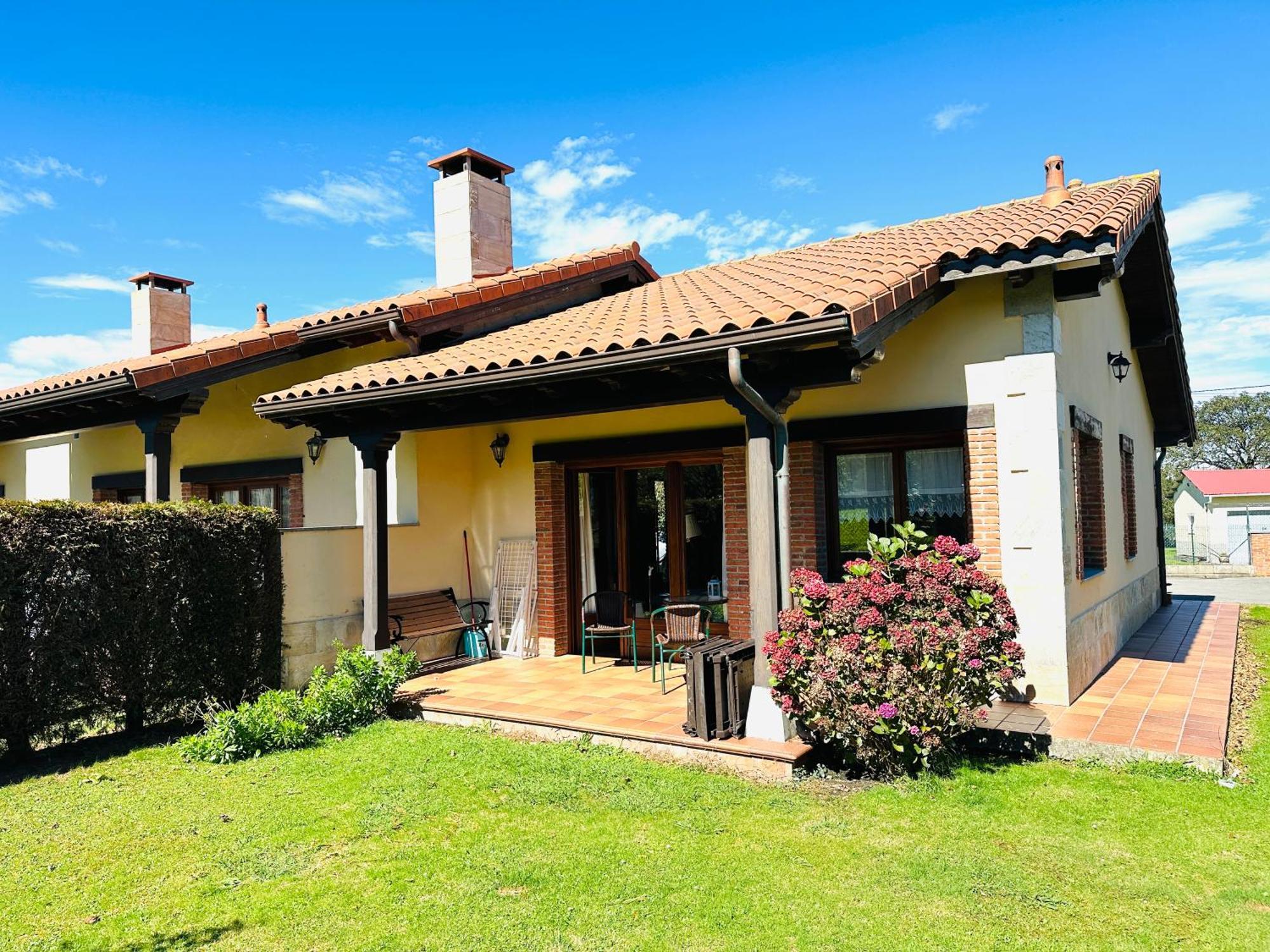 Apartamentos Rurales La Carbayala Oviñana Eksteriør bilde