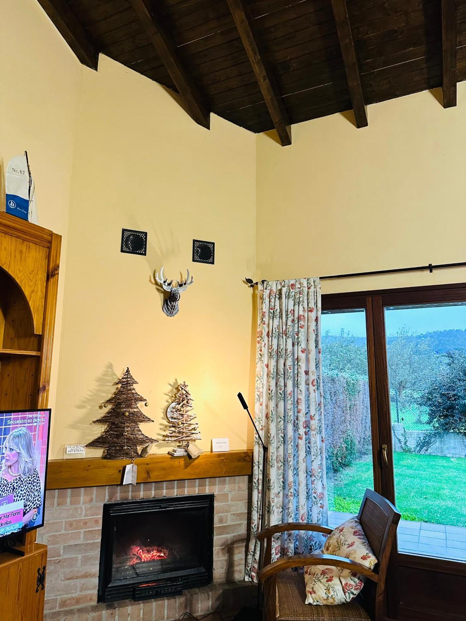 Apartamentos Rurales La Carbayala Oviñana Eksteriør bilde