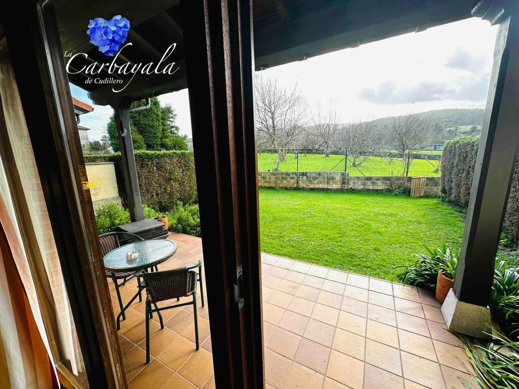 Apartamentos Rurales La Carbayala Oviñana Eksteriør bilde