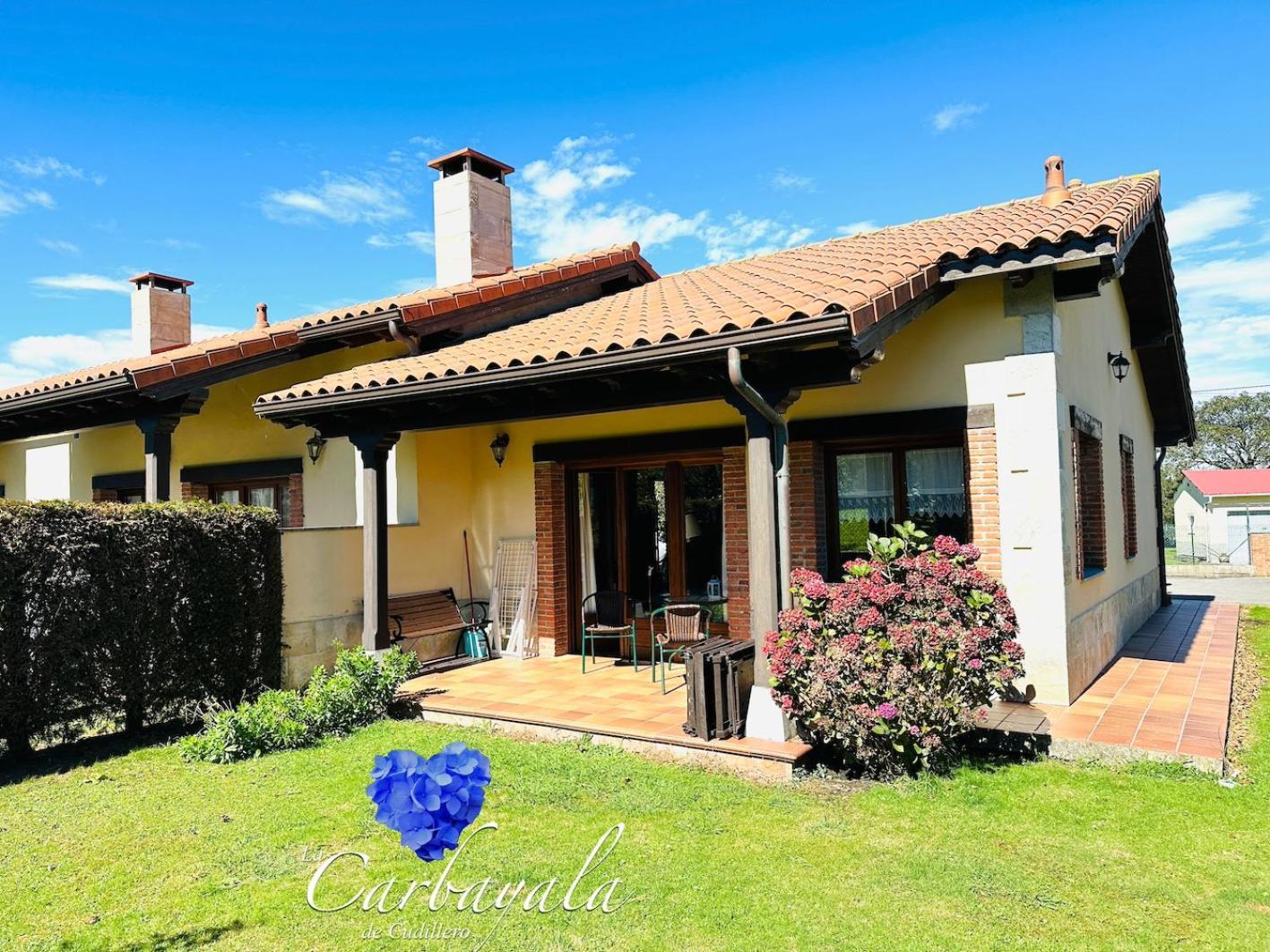 Apartamentos Rurales La Carbayala Oviñana Eksteriør bilde