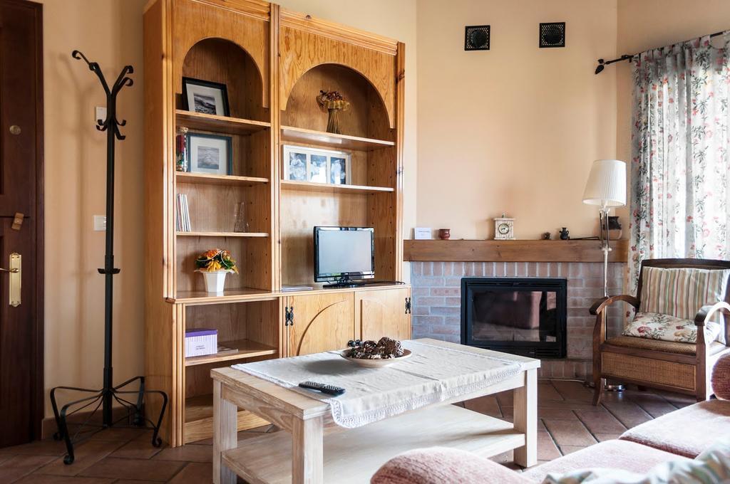 Apartamentos Rurales La Carbayala Oviñana Eksteriør bilde